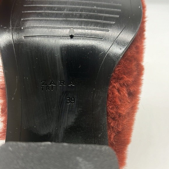 Zara - Brick Red Faux Fur  Slip On Open Toe Wide Block Mule Heels Size 39 - Picture 9 of 14